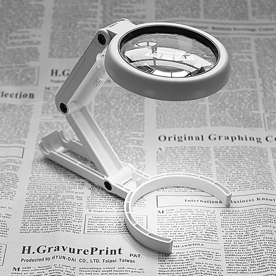 Handheld Magnifying Lamp | Paint by Numbers
